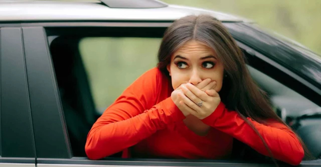 যানবাহনে উঠলেই বমি ভাব, কী করবেন