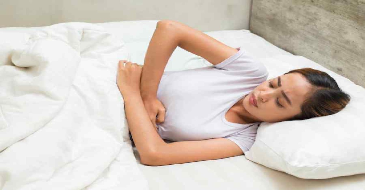 টানা গুরুপাক খাবারে বদহজম? ওষুধ খাওয়ার আগে মানুন কিছু টিপস