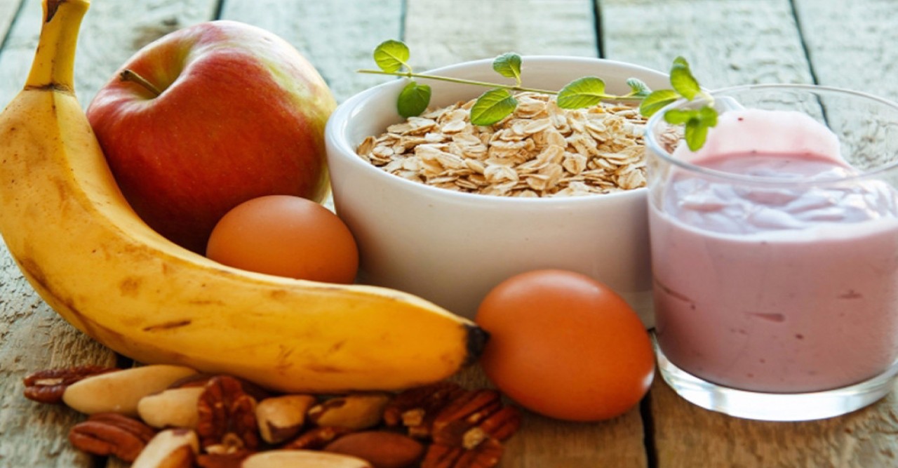 অনিদ্রা কমাতে সাহায্য করে যেসব খাবার