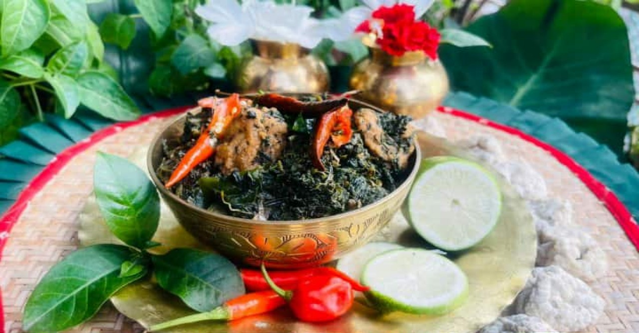 মৌসুমি রোগবালাই থেকে বাঁচতে চৌদ্দ শাক খাবেন যেভাবে