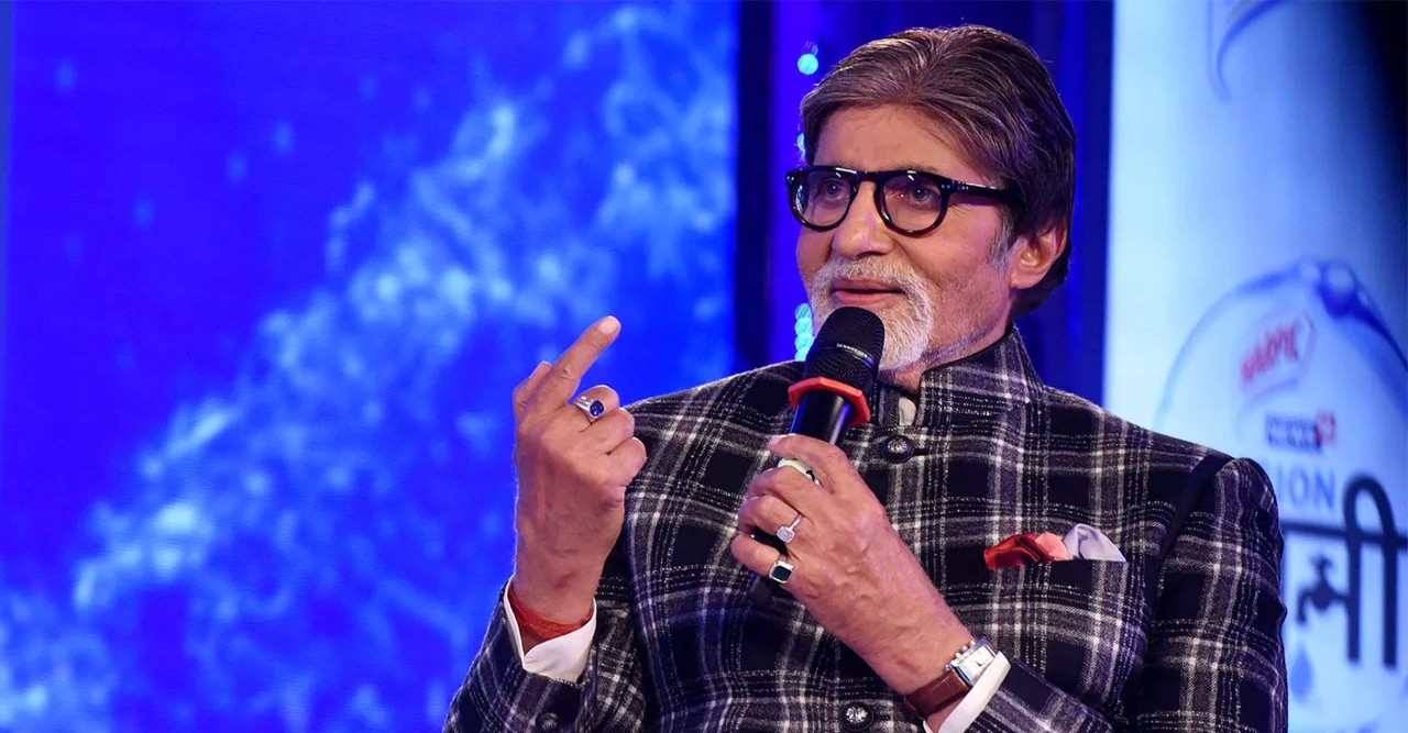 বাবা-মাকে বড় রেস্তোরাঁয় নিয়ে ধনীদের মাঝে নার্ভাস ছিলাম: অমিতাভ