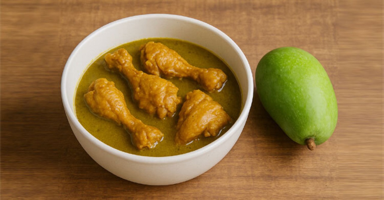 কাঁচা আম দিয়ে রান্না করুন মুরগির মাংস