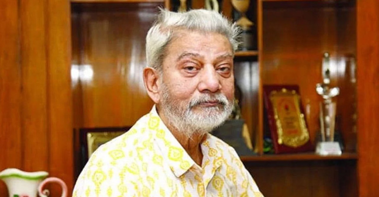 আইসিইউতে প্রবীর মিত্র, অবস্থা সংকটাপন্ন