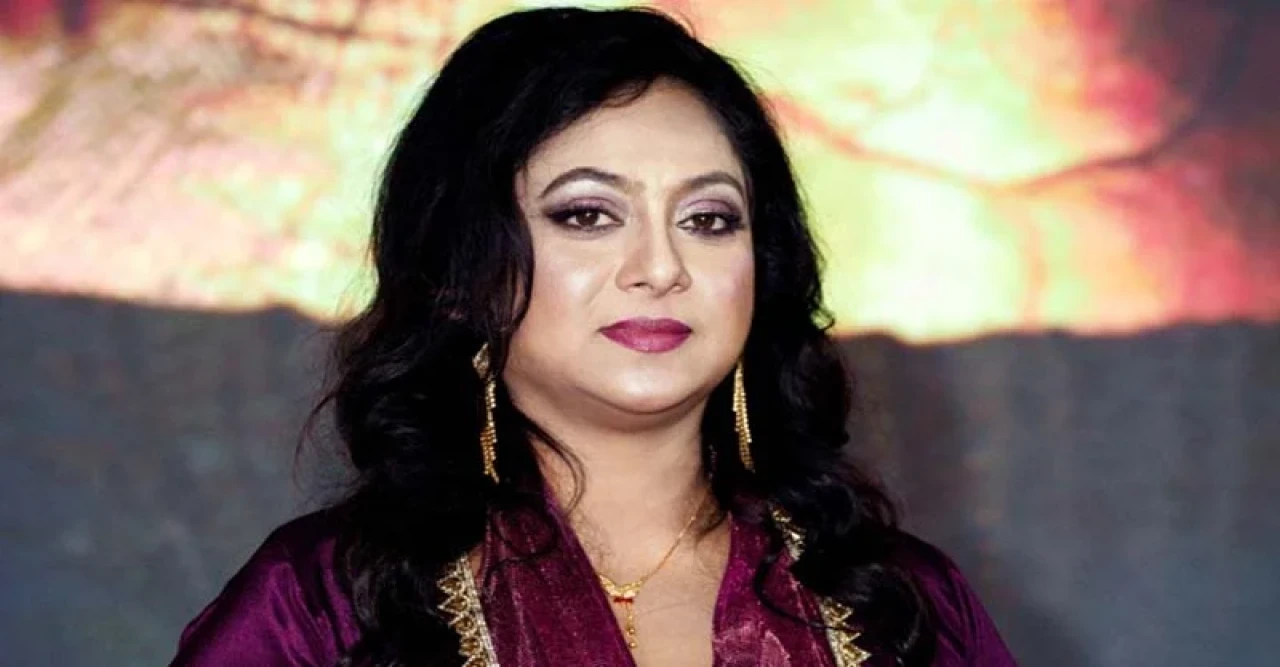দুঃসংবাদ দিলেন চিত্রনায়িকা শাবনূর