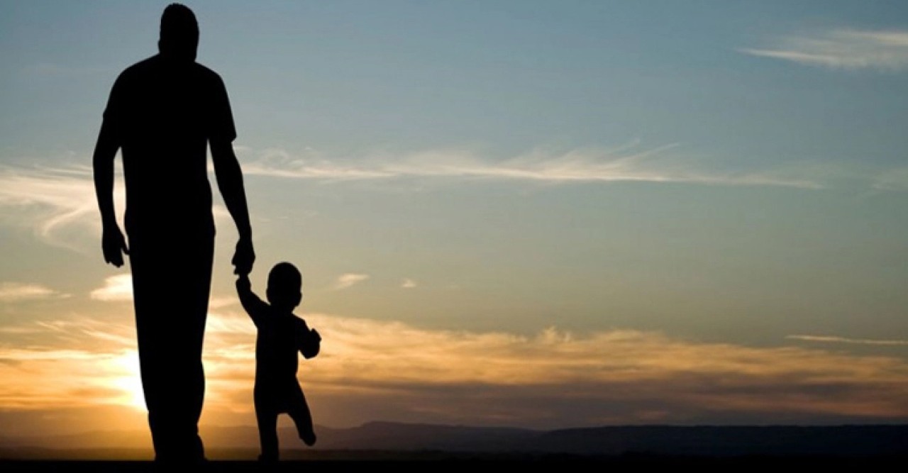 বিশ্ব বাবা দিবস আজ